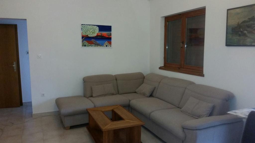 Mendula Apartment Rogac Exterior photo